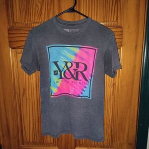 Gray Y&R Young & Reckless Graphic T-Shirt Size Small